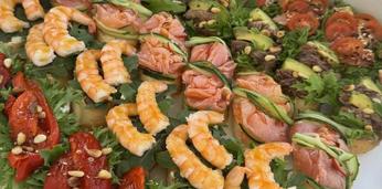 Бокс закусочный премиум на 8-10 персон